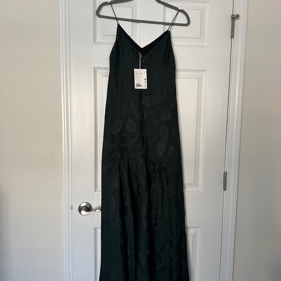 Cos Tiered Paisley Jacquard Silk Maxi Green Dress - Picture 3 of 10